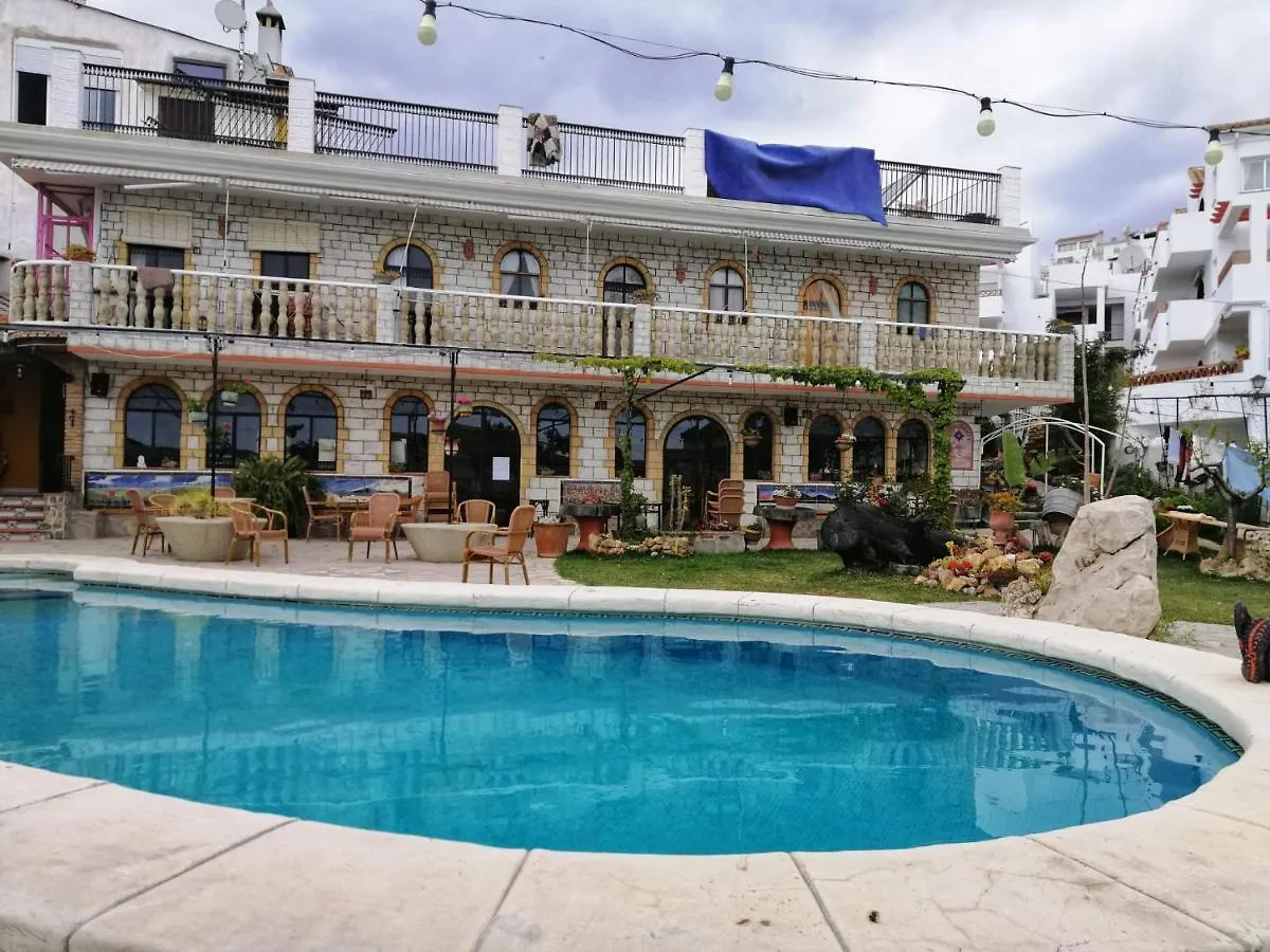 Casa Proyecto Pepe Bravo Bed & Breakfast Alozaina